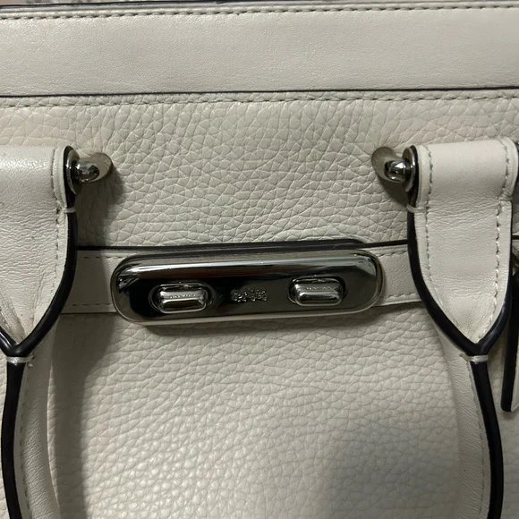 COACH Swagger Carryall 27 Hand Shoulder Bag Zip Satchel SV/ Chalk Pebble Leather - Picture 6 of 11
